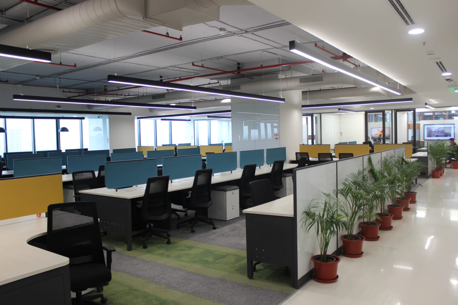 Fully Furnished space with plug n play facility